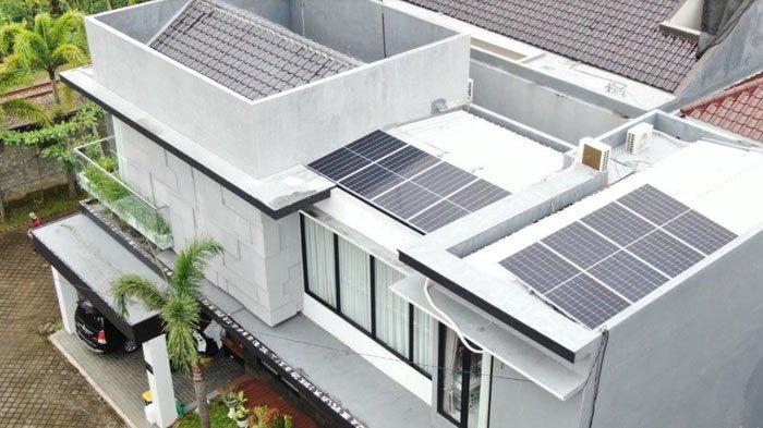Selain dapat menghemat tagihan listrik bulanan, PLTS Atap Hybrid Off-Grid dari Atonergi bisa mengcover listrik di rumah pengguna jika terjadi pemadaman listrik.