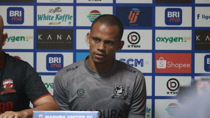 Bek Madura United, Cleberson