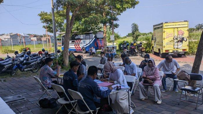 Bus SIM Keliling di Gresik. Berikut jadwal layanan SIM mulai 2-7 Desember 2024