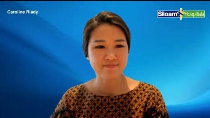 CAROLINE RIADY VIRAL - Deputi President Director Siloam Hospital Grup, Caroline Riady saat menggelar Press Conference melalui Zoom Metting, Jumat (20/11/2020). Kini Caroline Riady viral kedapatan pulang kerja naik helikopter pada awal Februari 2025, inilah profilnya.