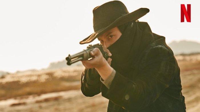 Cuplikan adegan Kim Nam Gil dalam drama Korea Song of the Bandits (2023).