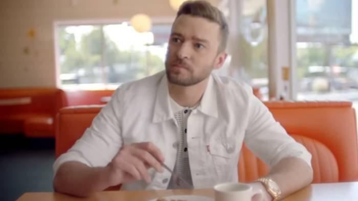 Cuplikan video klip lagu Can't Stop This Feeling oleh Justin Timberlake.