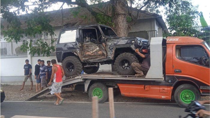 Evaluasi Mobil Jeep yang terlibat kecelakaan beruntun di Jalan Raya Jember-Ambulu