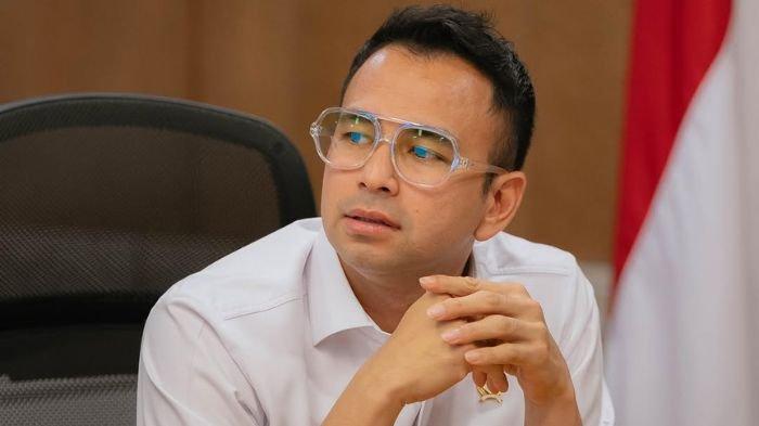RAFFI DAN JUDOL - Presenter kondang sekaligus Utusan Khusus Presiden RaffI Ahmad menjadi sorotan lantaran mempromosikan judi online. Meski videonya viral, kebenaran tak terbukti dalam video itu.