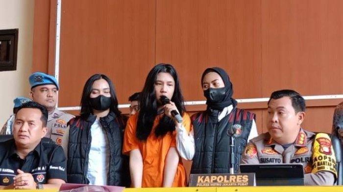 Ghisca Debora Aritonang atau GDA (19) telah ditetapkan sebagai tersangka penipuan tiket konser Coldplay yang digelar di Stadion Utama Gelora Bung Karno (SUGBK), Senayan, Jakarta Pusat, Rabu (15/11/2023) malam.
