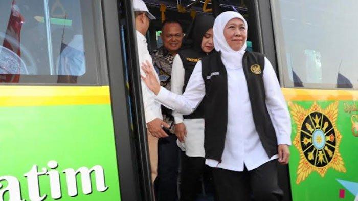 Gubernur Jawa Timur Khofifah Indar Parawansa saat peresmian Trans Jatim Rute Mojokerto-Gresik