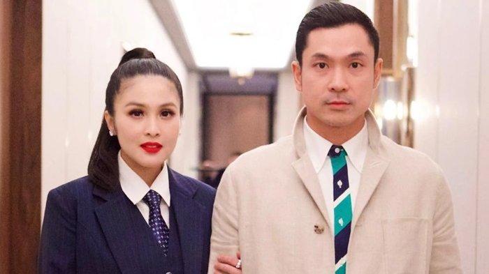 Harvey Moeis suami Sandra Dewi ditahan oleh Kejaksaan Agung usai terbukti terlibat dalam kasus korupsi timah liar. Sosok eks karyawan pernah mengungkap tabiat asli Harvey sebagai bos.