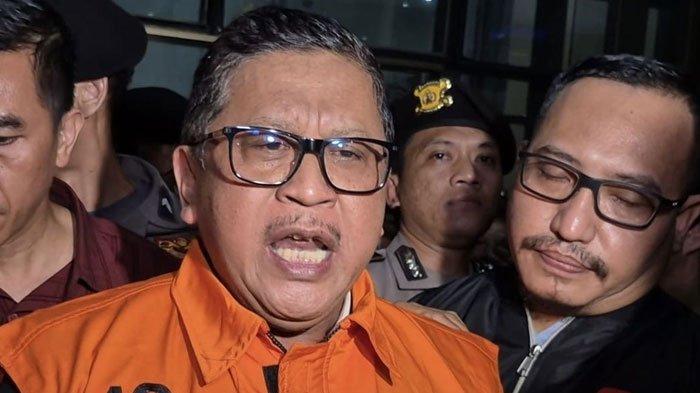 SEKJEN PDIP DITAHAN - Komisi Pemberantasan Korupsi (KPK) menahan Sekretaris Jenderal (Sekjen) PDIP Hasto Kristiyanto, Kamis (20/2/2025). Hasto tak menyesal atas perbuatannya. Ia justru menantang KPK untuk periksa keluarga Jokowi.