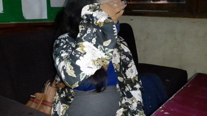 ILUSTRASI Berita Wanita di Sragen Rela Ceraikan Suami dan Tuntut Pak Kades Menikahinya