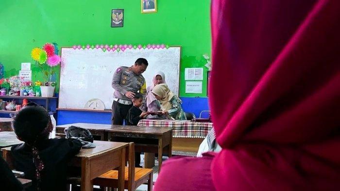 Ilham bocah SD tulis surat ke polisi minta ditemani ambil rapor ke sekolah.