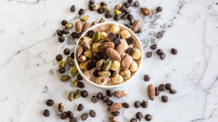 Ilsutasi kacang-kacangan untuk menu diet.