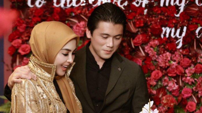 Inilah sosok dan biodata Syahrini yang mulai menjauhi hingar bingar dunia hiburan usai menikah dengan pengusaha tajir Reino Barack.