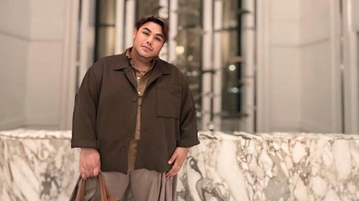 IVAN BELAJAR ARAB - Alasan Ivan Gunawan belajar bahasa Arab, Jumat (7/2/2025). Akui ingin berangkat ke Dubai tapi gak janji