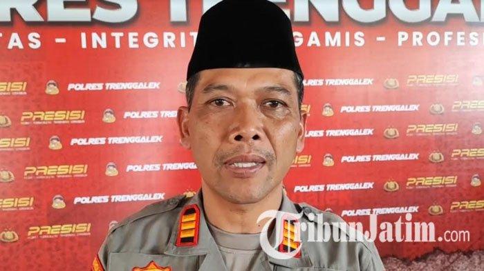 Kabagops Polres Trenggalek, AKP Suyono menjelaskan tentang jadwal Gus Iqdam di Trenggalek, Jumat (6/10/2023).