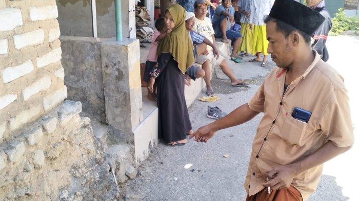 Kasi Humas Polres Sumenep AKP Widiarti Sutioningtyas sebut ada 5 rumah warga sekitar yang merasakan getaran atau dentuman misterius di Desa Moncek Tengah, Kecamatan Lenteng Sumenep