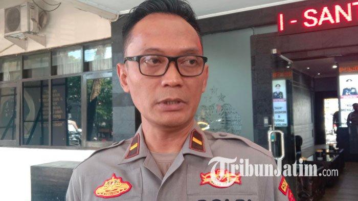 UPDATE KASUS - Kasi Humas Polresta Malang Kota, Ipda Yudi Risdiyanto memberikan keterangan terkait update kasus dugaan pelecehan seksual yang dilakukan dokter Persada Hospital Malang, Senin (21/4/2025). Diketahui saat ini, pihak kepolisian masih fokus mendalami rekaman CCTV rumah sakit.