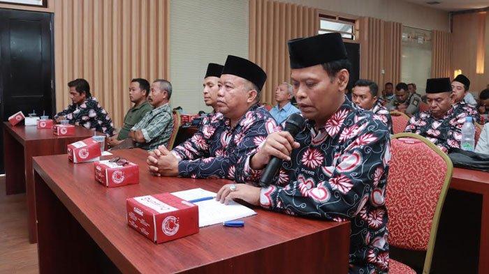 Ketua PSHT Cabang Jember Jono Wasinudin saat rakor di Mapolres Jember