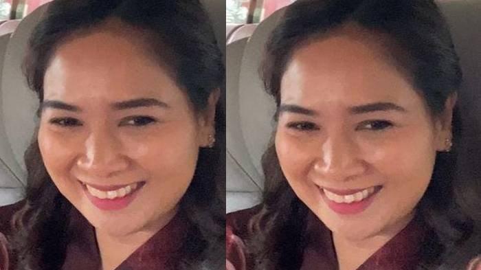 Kolase foto Presenter Kompas TV Ni Luh Puspa mendatangi pembekalan calon Wamen Prabowo di Hambalang, Jawa Barat, Kamis (17/10/2024).