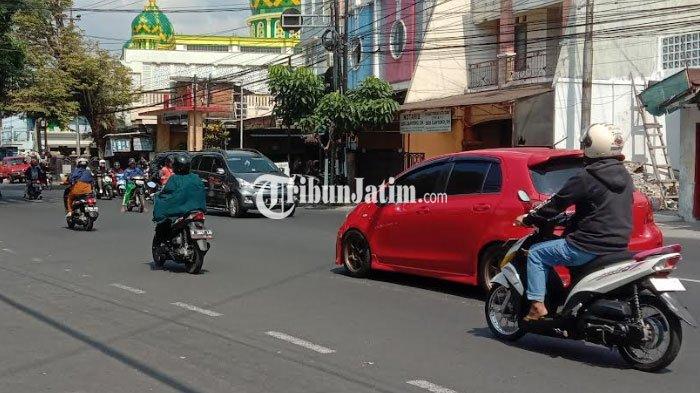 Kondisi Jalan Raya Tlogomas pada Senin (26/6/2023) siang.