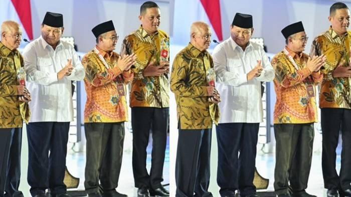 Kuswanto (paling kanan) Guru SD Negeri Kayumpia yang menerima penghargaan Anugerah Guru Hebat dari Presiden Prabowo Subianto.
