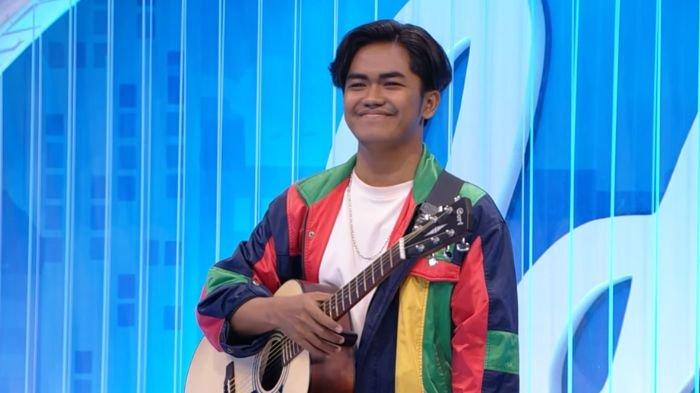 Penampilan Jayadi di audisi Indonesian Idol tengah trending di YouTube, Selasa (10/12/2024). Dia menyanyikan lagu Terima Kasih yang ia ciptakan sendiri untuk orang tua.