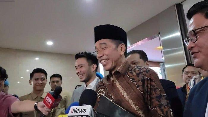 DUGAAN IJAZAH PALSU - Dalam foto: Mantan Presiden RI Joko Widodo (Jokowi) selesai diperiksa penyidik Bareskrim Polri terkait dugaan ijazah palsu pada Selasa (20/5/2025). Momen Jokowi marah jadi sorotan.