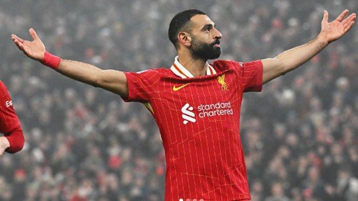 BERTAHAN DI LIVERPOOL - Pesepakbola asal Mesir, Mohamed Salah. Ia siap memperpanjang kontrak bareng Liverpool dengan syarat terdapat kenaikan gaji, Jumat (11/4/2025).