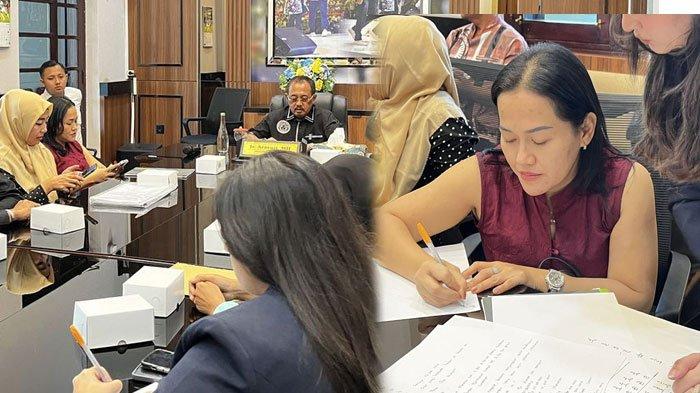 PENIPUAN RUMAH CESSIE - Suasana saat Wakil Wali Kota Surabaya, Armuji, melakukan mediasi terkait kasus penipuan jual beli rumah cessie oleh Desi Nuryati dari PT Bamboosea Properti, Kamis (26/6/2025). Agen properti PT Bamboosea Properti, Desi Nuryanti, saat menuliskan surat perjanjian kesepakatan pengembalian uang ganti rugi dalam mediasi di Kantor Pemkot Surabaya, Kamis (26/6/2025).