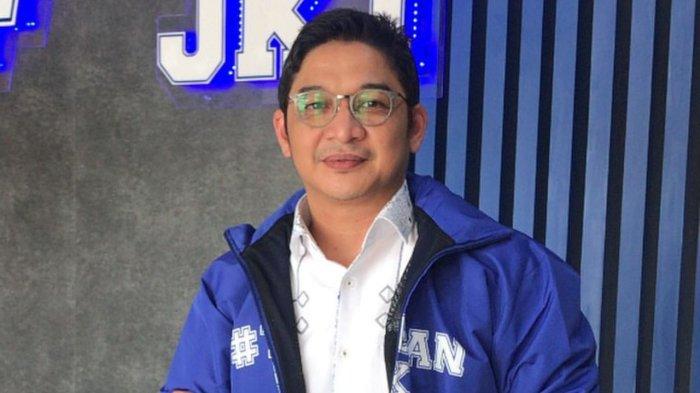 Pasha Ungu kali ini mengincar Dapil 3 DKI Jakarta dalam Pemilu 2024 mendatang. Ia juga disinggung tentang nasib band Ungu ketika dirinya nanti sibuk di dunia politik.