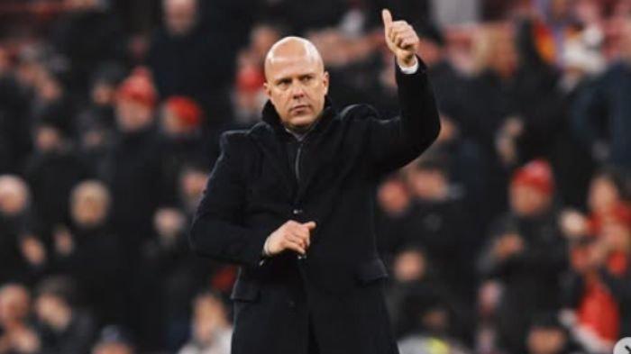 Pelatih Liverpool, Arne Slot bak punya hak istimewa