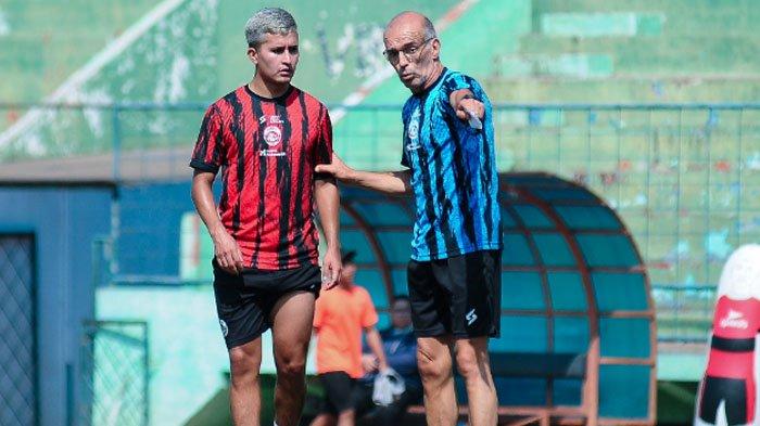 Pemain Arema FC mulai merasakan racikan tangan dingin Fernando Valente yang baru saja menjadi didapuk sebagai pelatih.