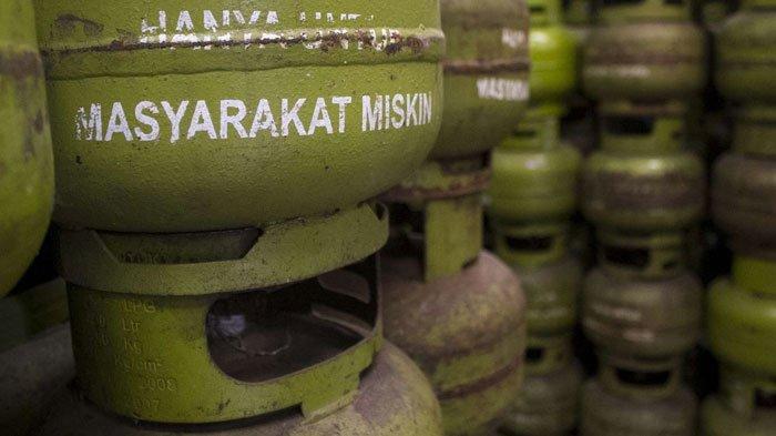 ELPIJI 3 KG - Tabung gas LPG berukuran 3 kg ditata di agen gas Pancoran Mas, Depok, Jawa Barat pada 2020 silam. Pemerintah resmi melarang pengecer menjual elpiji 3 kg. Hanya empat konsumen yang boleh beli, Senin (3/2/2025).