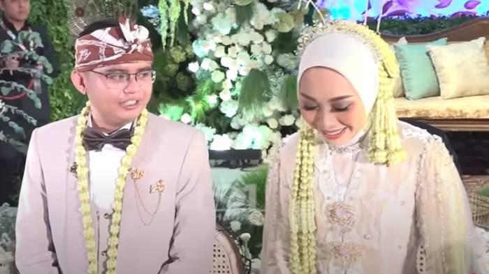 ANAK KDM MENIKAH - Potret pernikahan Maula Akbar anak Dedi Mulyadi dengan Putri Karlina Wabup Garut.
