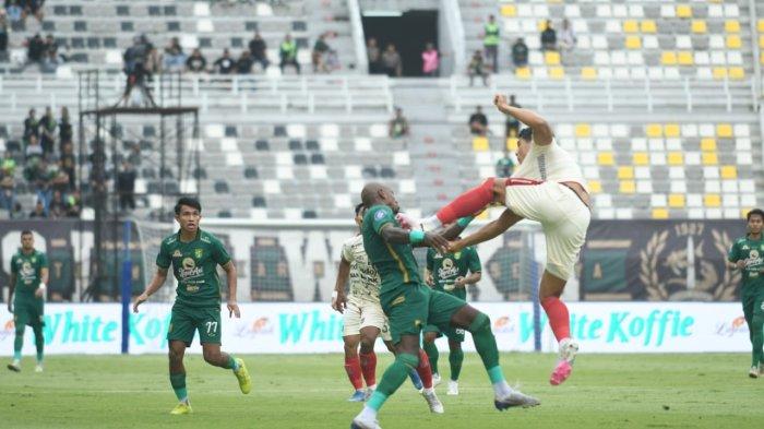 Persebaya kalah 0-2 dari Bali United di Stadion Gelora Bung Tomo (GBT), Rabu (24/4/2024) sore ini.