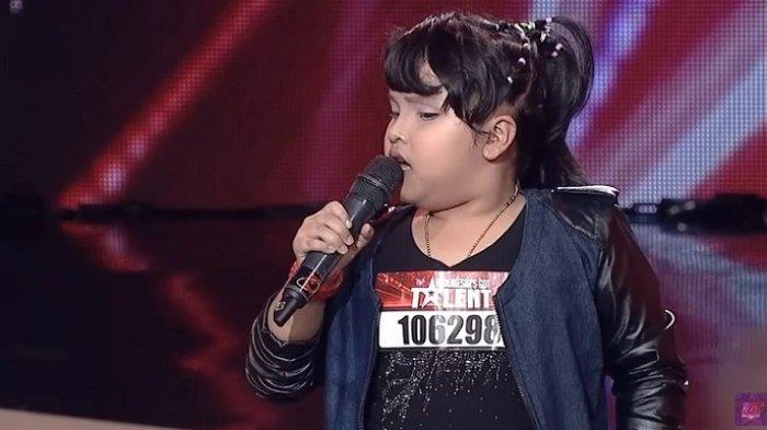 Putri Ariani mengikuti ajang pencarian bakat Indonesia's Got Talent di tahun 2014.
