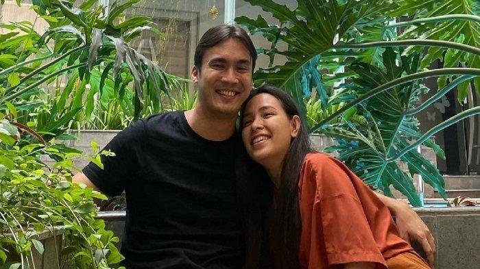 Rendy Kjaernett keukeuh ingin pertahankan rumah tangganya. Kini terungkap hal yang harus dilakukan sang pesinetron sebelum mediasi kedua digelar demi bisa berdamai dan mengambil hati Lady Nayoan lagi.