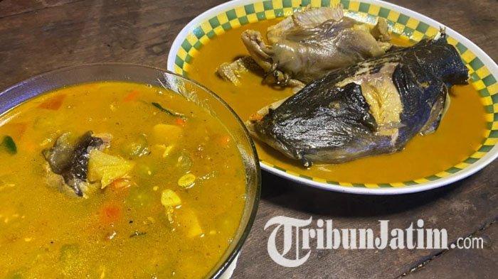Sajian asem-asem ikan sembilang di Waroeng Joglo Merah Putih, Jalan Ir Soekarno 678 Surabaya, Minggu (2/7/2023).