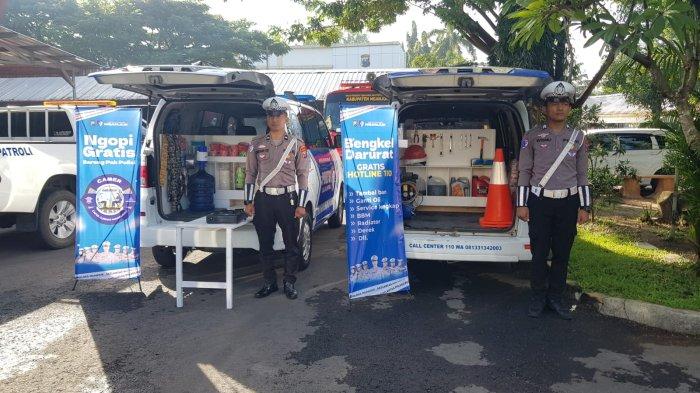 BERI FASILITAS PEMUDIK : Satlantas Polres Nganjuk menyiapkan layanan cafe curhat mahameru dan bengkel darurat bagi pemudik, Sabtu (29/3/2025). Layanan itu bisa dimanfaatkan melalui panggilan darurat 110 atau Program Wayahe Lapor Kapolres (WLK) via WhatsApp 0813-3134-2003.