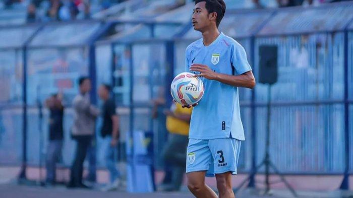 Syarful Mudawam yang memperkuat Persela Lamongan dalam Liga 2 musim 2023-2024.