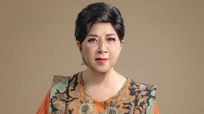 TITIEK PUSPA - Artis senior Titiek Puspa dilarikan ke rumah sakit. Ada apa?