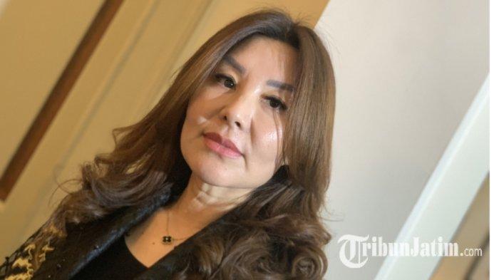 Tren Rambut Wanita 2024, Gaya Hush Cut Berlayer yang Edgy untuk Anak Muda dan Pilihan Warna