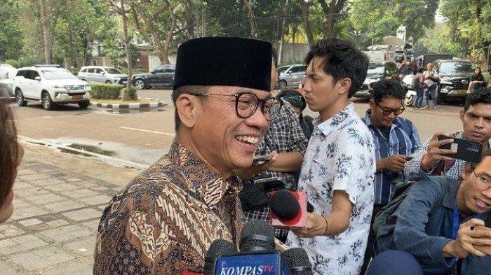 Wakil Ketua Umum Partai Amanat Nasional (PAN), Yandri Susanto di rumah Kertanegara IV, Jakarta, Senin (14/10/2024).