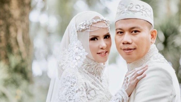 Angel Lelga dan Vicky Prasetyo.