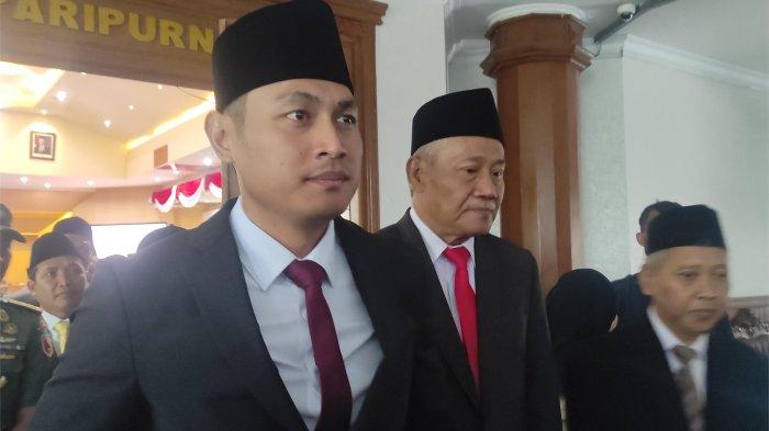 SEKOILAH RAKYAT - Bupati Tuban, Aditya Halindra Faridzky, menjelaskan jika saat ini sudah ada lahan seluas lima sampai tujuh hektare, di Kelurahan Mondokan, Kecamatan/Kabupaten Tuban, untuk digunakan sebagai lokasi berdirinya Sekolah Rakyat di Tuban, Kamis (17/4/2025).