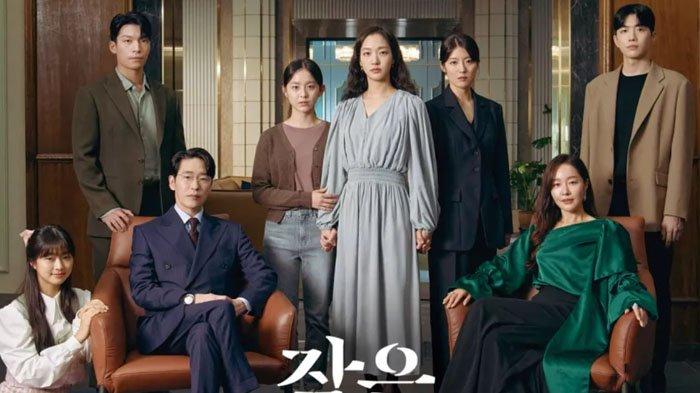 Poster drama Korea terbaru Little Women yang dibintangi Kim Go Eun, Nam Ji Hyun, Park Ji Hu, Uhm Ki Joon, dan Wi Ha Joon, 2022.