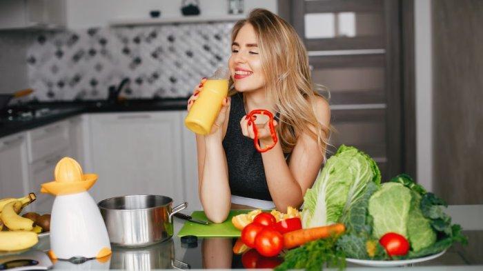 Ilustrasi detoksifikasi yang biasanya menggunakan jus buah ataupun sayur. Fungsi menu diet ini juga beragam, tak hanya menurunkan berat badan.
