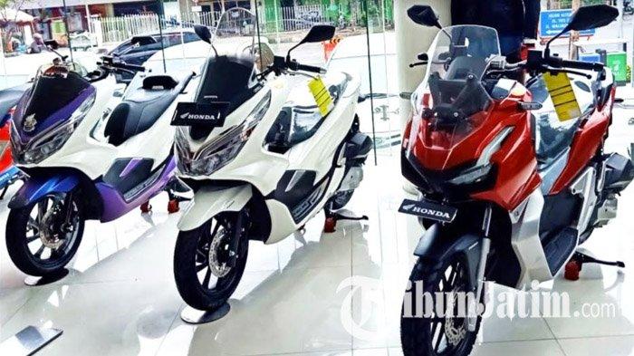 (Ki-ka) tampilan Honda PCX150 dan Honda ADV150. Kedua motor ini akan ditawarkan oleh MPM dengan promo menarik pada gelaran Honda Premium Matic Day (HPMD) 2021.