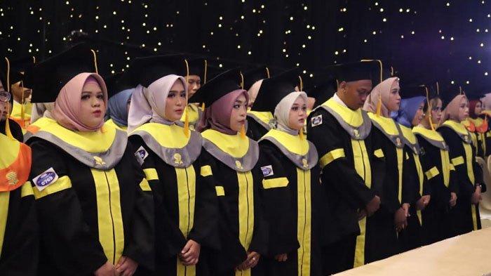 Universitas Terbuka Surabaya (UT Surabaya) berkomitmen memberikan fasilitas pendidikan tinggi dengan daya tampung yang terus meningkat setiap tahunnya, Minggu (8/12/2024).