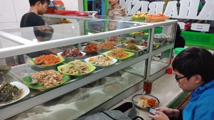 ILUSTRASI Warung Nasi.