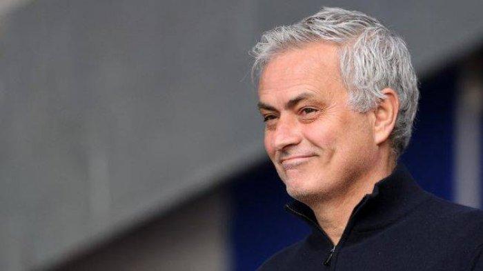 Pelatih AS Roma, Jose Mourinho.
